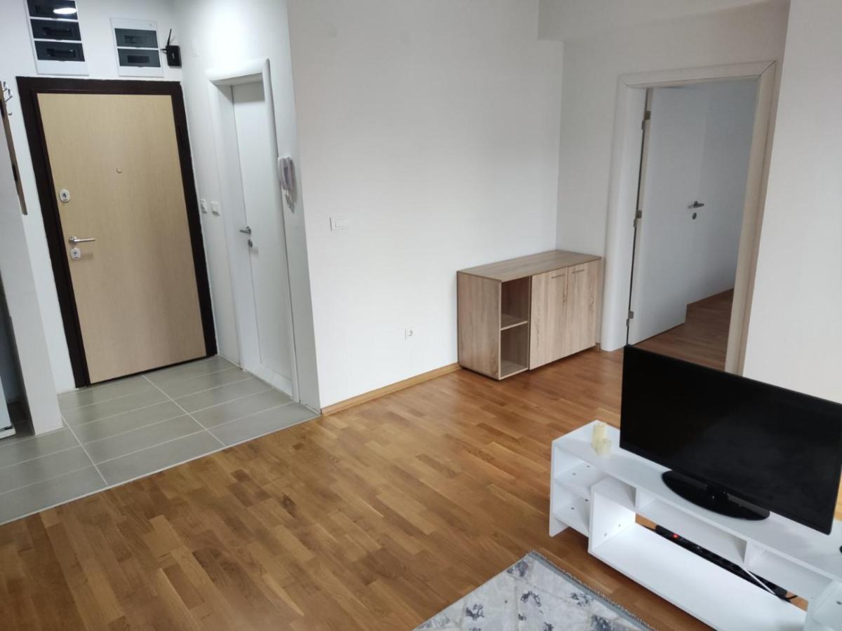 Sarah Apartments Skopje Bagian luar foto
